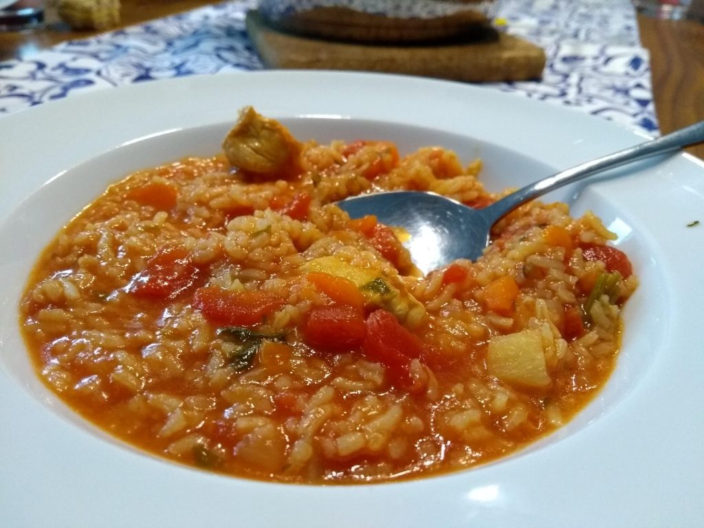 Tomaten-Hähncheneintopf - Bauchküche